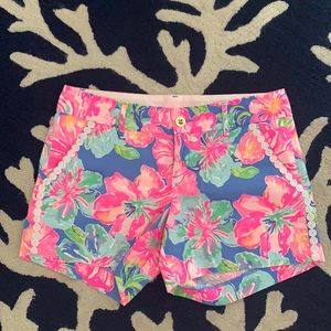 New condition without tags. Libby Pulitzer Callahan shorts with 5” inseam.